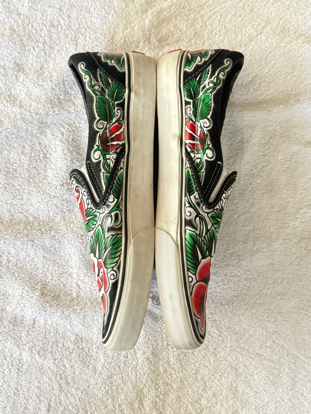 Vans limited addition “Tattoo Roses” Slip-On Canvas Shoes - Picture 3 of 5